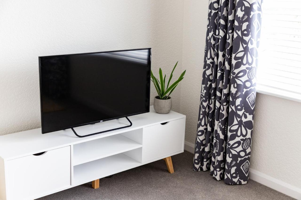 1 Chatsworth Riverscape Apartments - Riverview Apartment In Great Location With Free Parking Overlooking The Gannel Just A Short Walk From Newquays Incredible Beaches And Local Amenities 뉴키 외부 사진