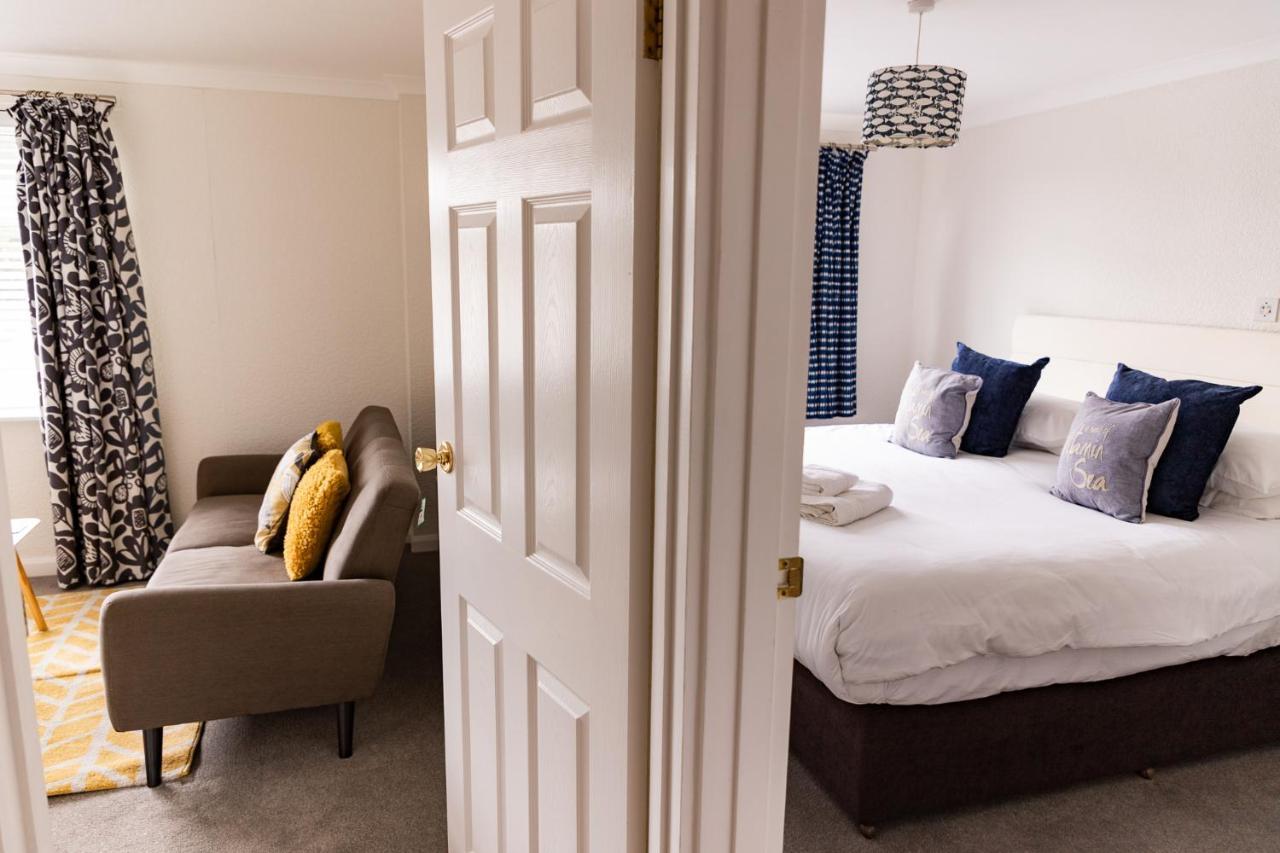 1 Chatsworth Riverscape Apartments - Riverview Apartment In Great Location With Free Parking Overlooking The Gannel Just A Short Walk From Newquays Incredible Beaches And Local Amenities 뉴키 외부 사진